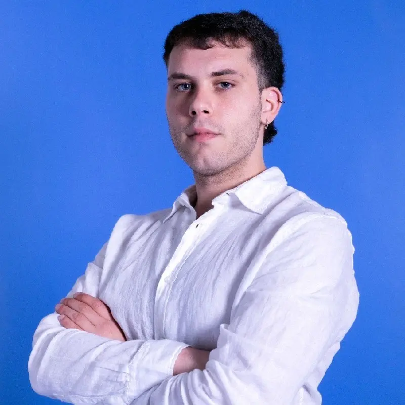 Retrato de Alejandro Serrano